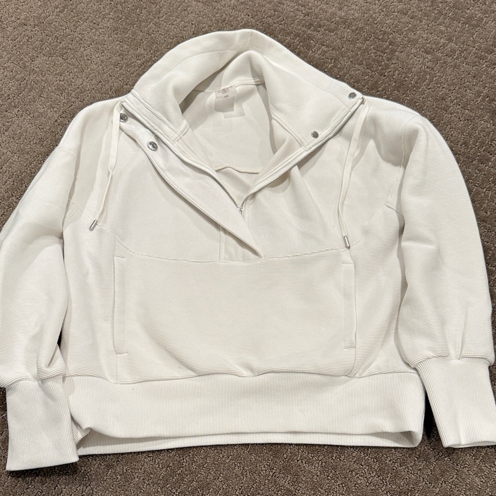 CALIA by Carrie Underwood White Sweatshirt